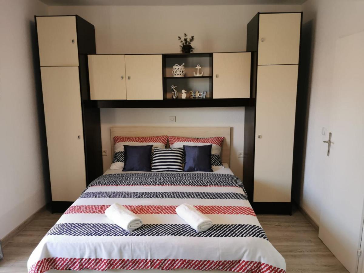 Apartments Deak Makarska Eksteriør bilde
